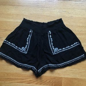 Black Thick Linen Shorts w/ Off White Embroidery